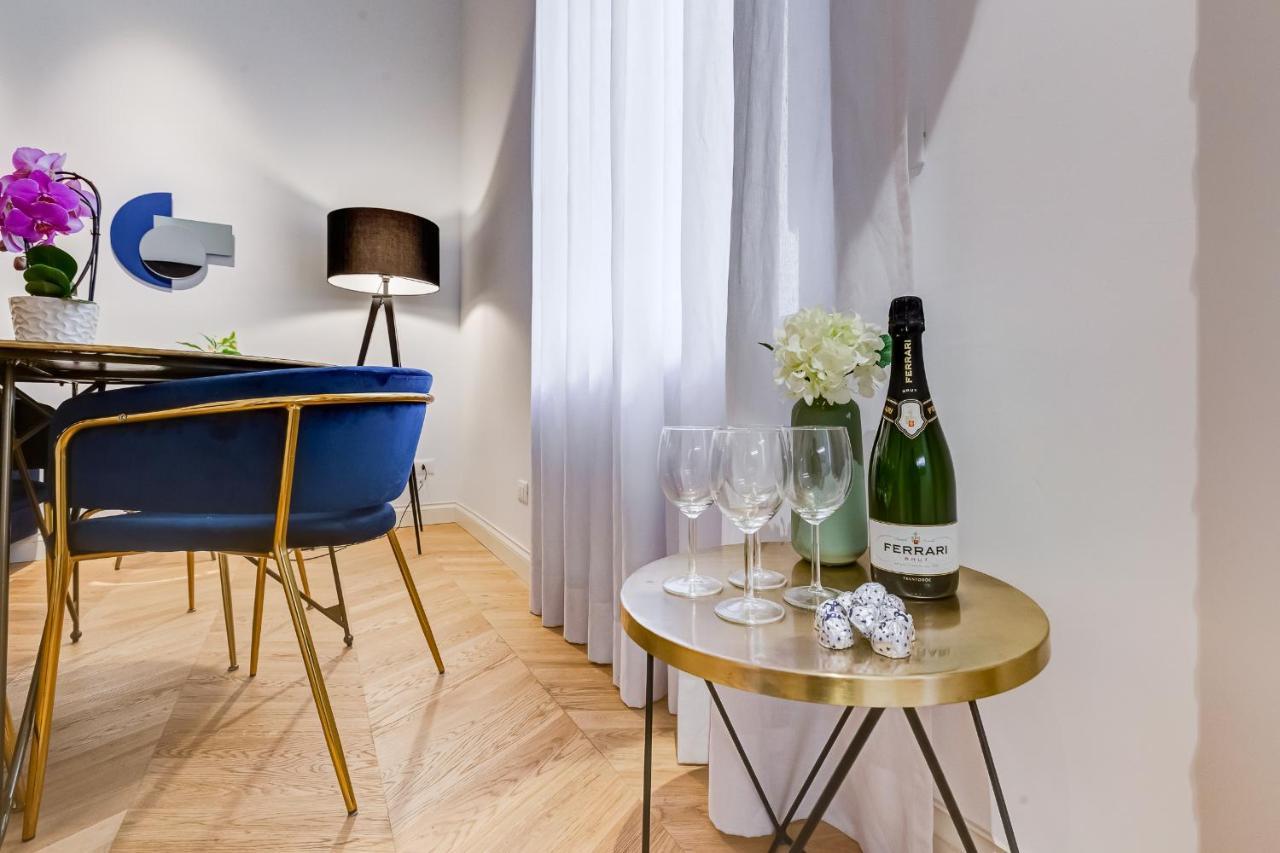 The Heart Of Rome Luxury House Apartment Bagian luar foto